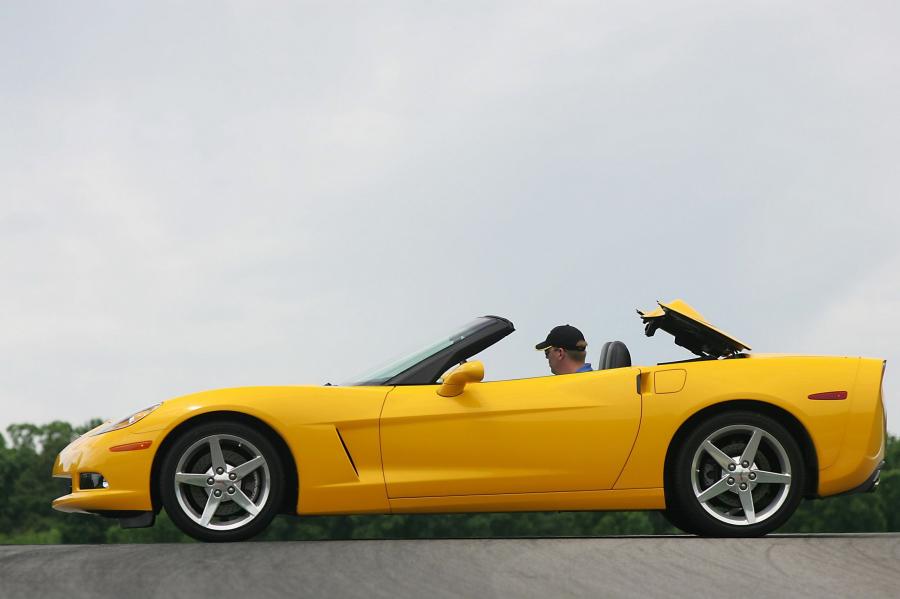 Chevrolet Corvette Convertible 2005 года  (фото 140 из 179)